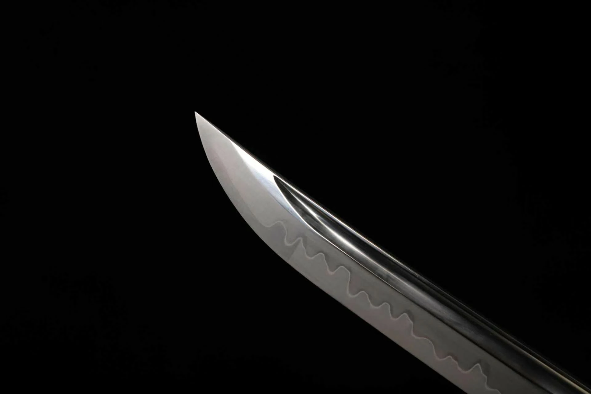 微信图片_20260912175037 Katana Kissaki Close Up, Polished Sword Tip, Traditional Japanese Sword - 图片 1