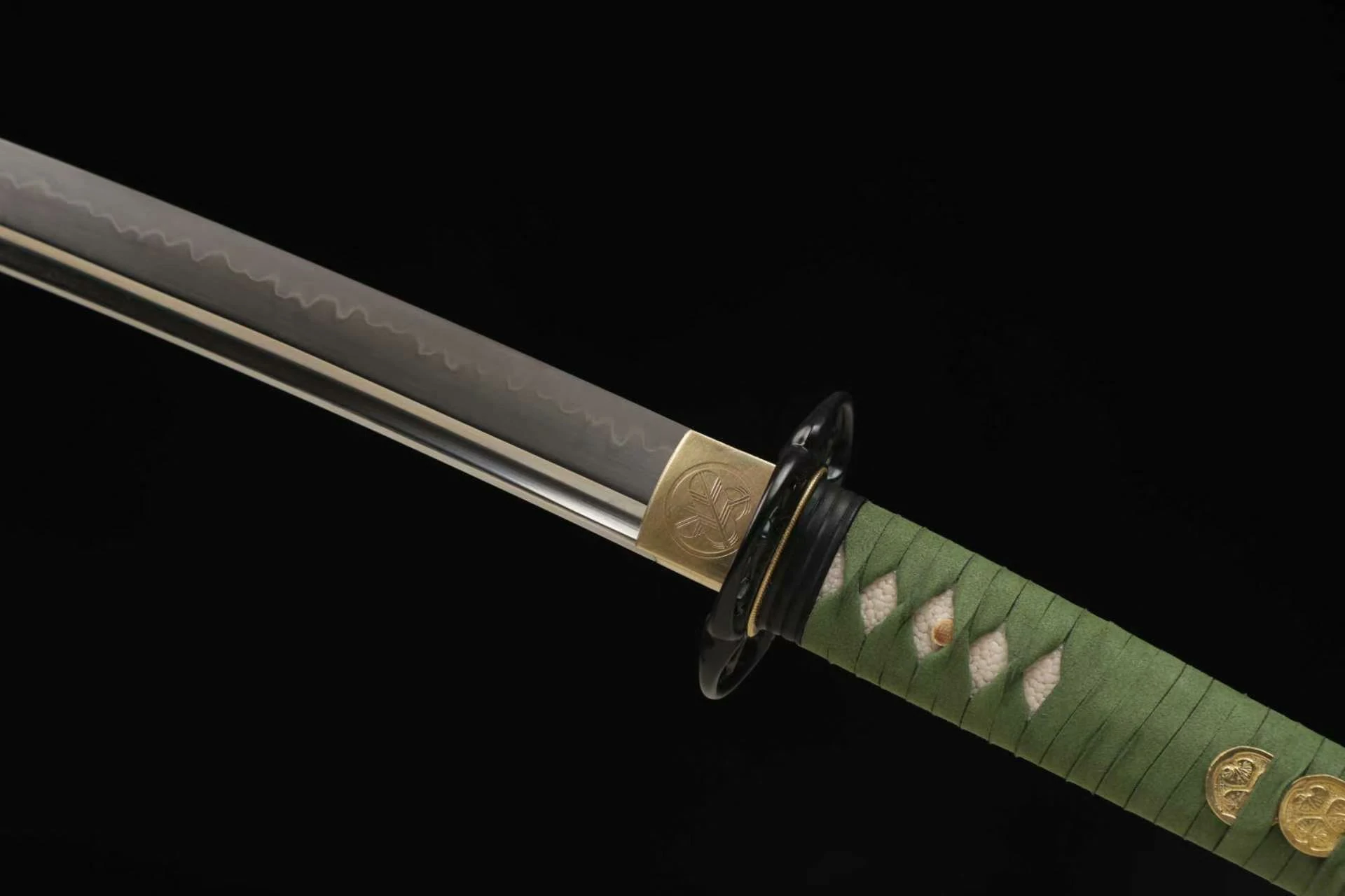 微信图片_20260912175041 Katana Tsuka & Tsuba Close-up, Brass Fittings, Green Ito Wrapped Handle - 图片 1
